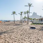 Apto Com Tv E Garagem Ao Lado Da Praia De Ipanema